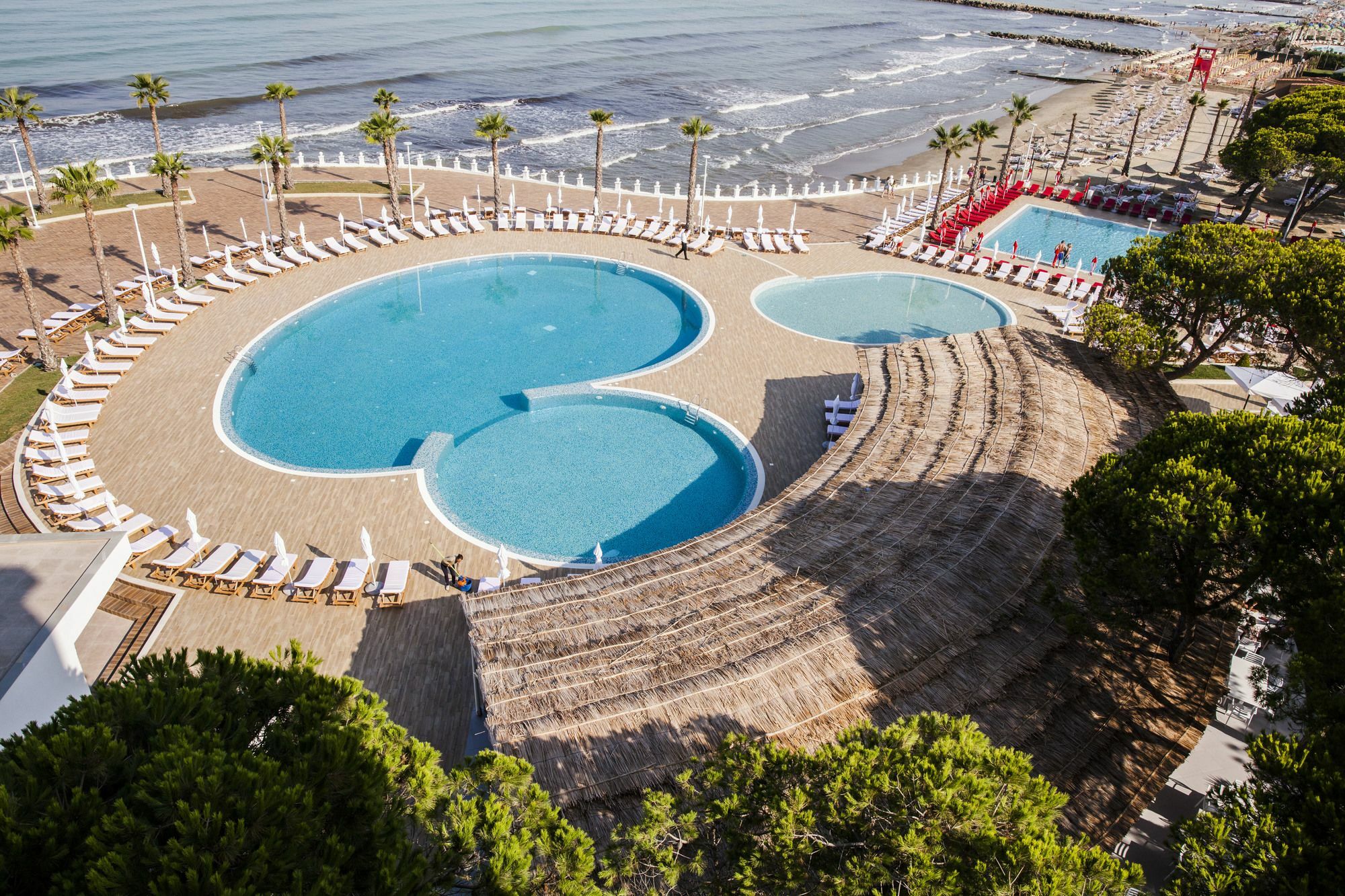 Prestige Resort Golem  Exterior foto